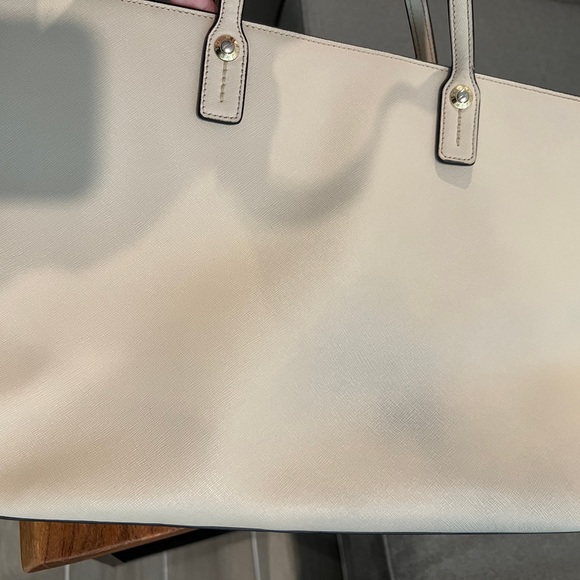 Henri Bendel XL Tote - Picture 9 of 9